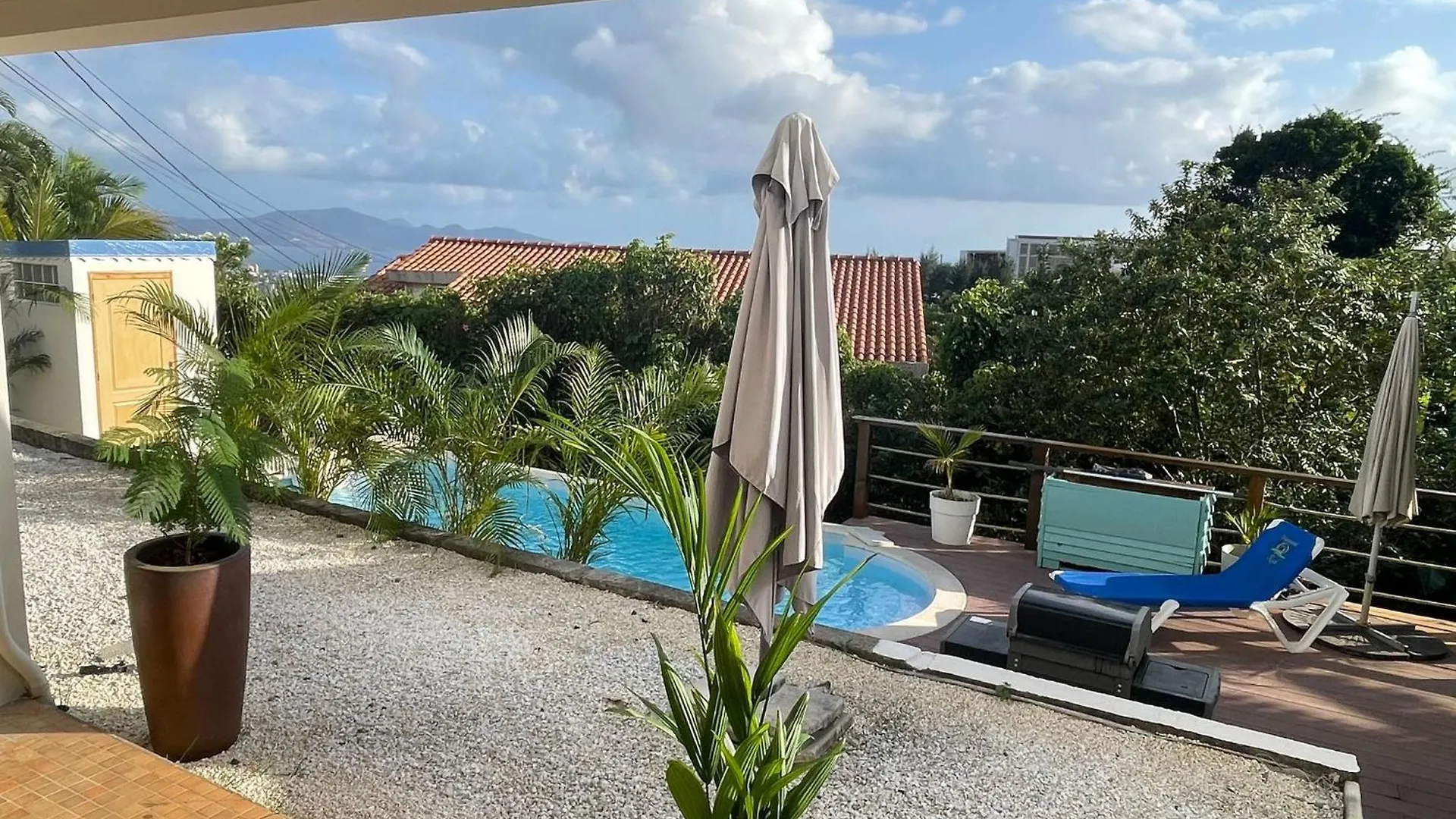 T2 Piscine, Proche Rectorat, 10 Min Des Plages Du Bourg. Apartment Schoelcher